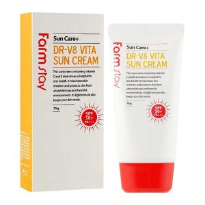کرم ضد آفتاب بدون رنگ فارم استی SPF 50 مدل DR V8 VITA مناسب انواع پوست حجم 70 میلی‌لیتر